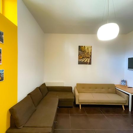 Cool Flat In The Heart Of Bucharest'S Fun And History Apartment Exterior photo