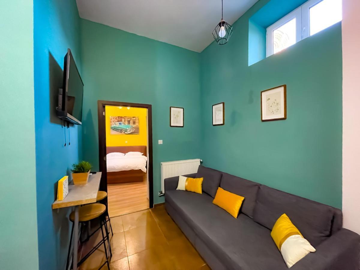 Cool Flat In The Heart Of Bucharest'S Fun And History Apartment Exterior photo