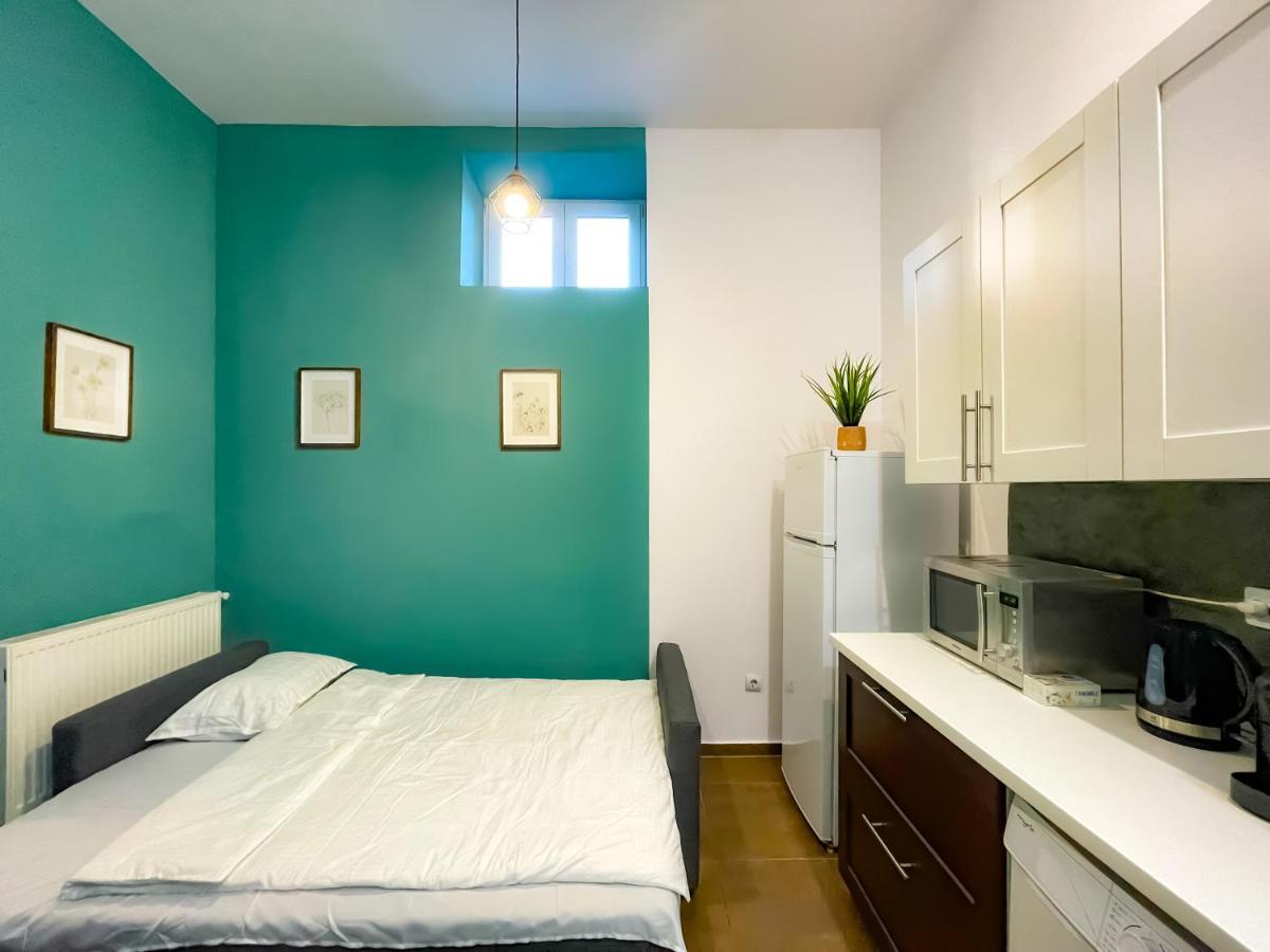 Cool Flat In The Heart Of Bucharest'S Fun And History Apartment Exterior photo